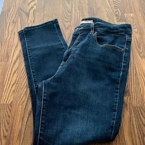 Levi’s 721 high-rise skinny ankle size 31 like new